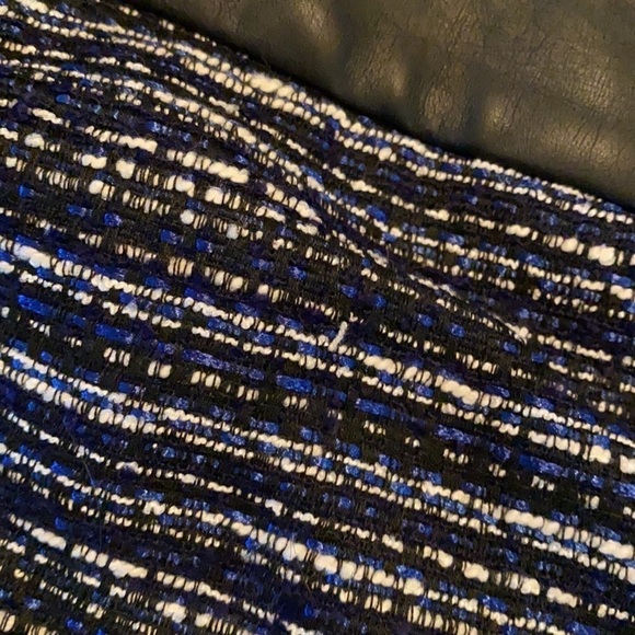 𝅺the Limited women’s skirt; size 10 - Picture 5 of 5